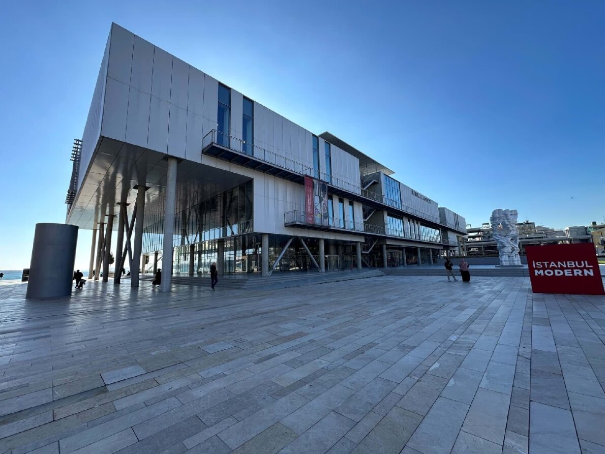 Стамбульский музей современного искусства Istanbul Modern