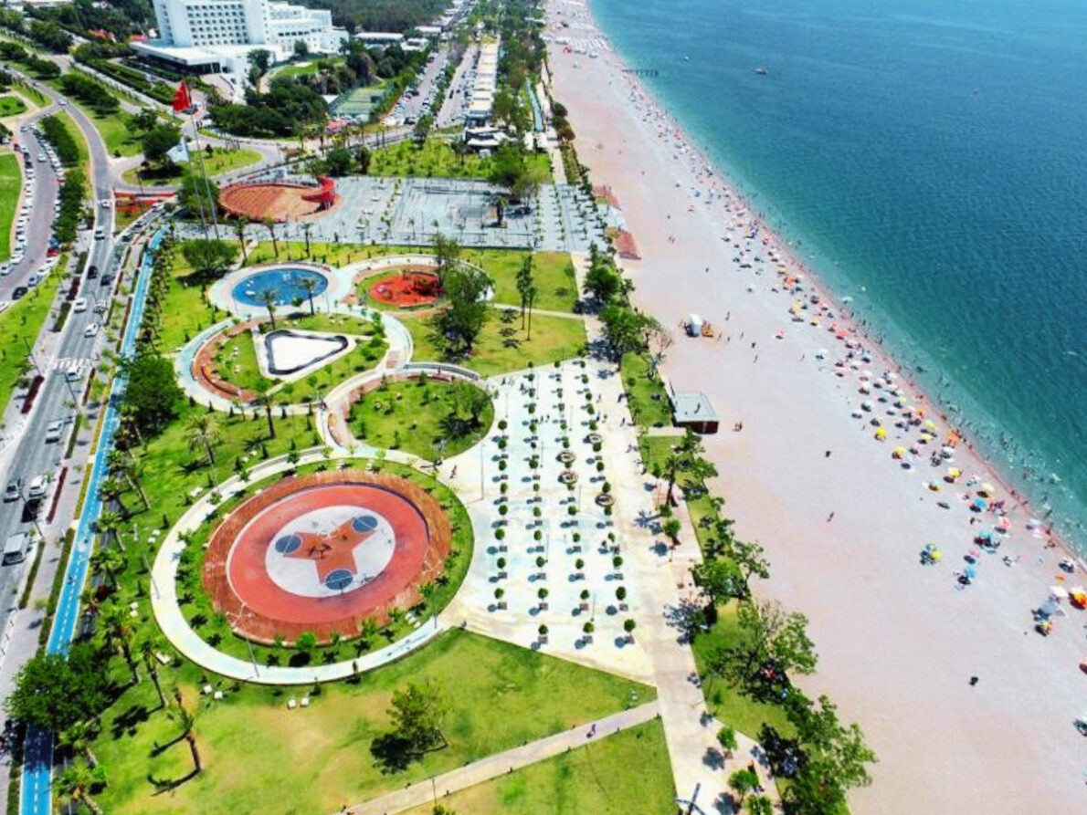 Beach Park в Коньяалты