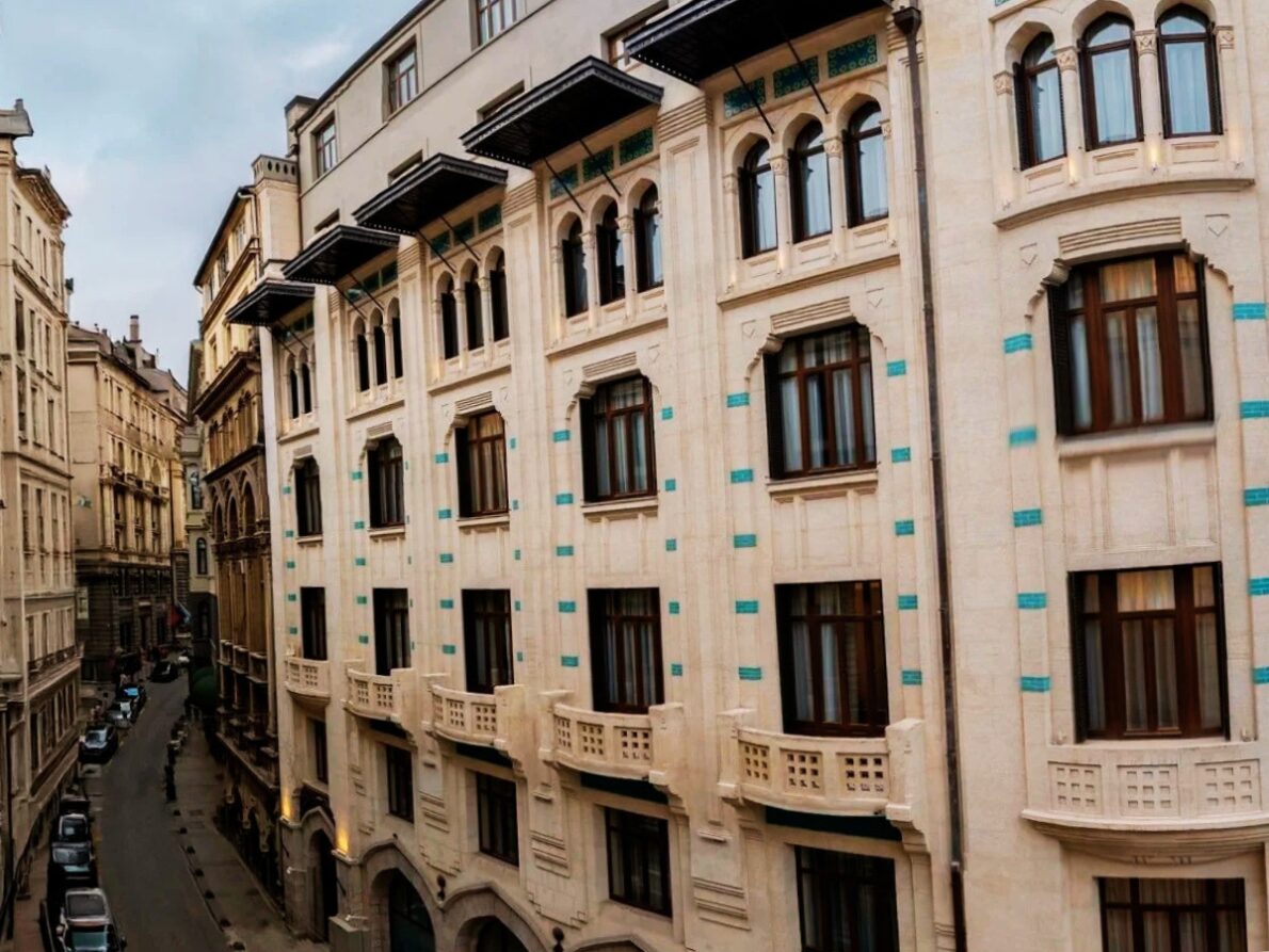 Bankalar Caddesi: улица, где банки стали музеями и отелями